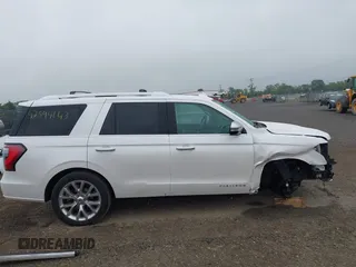 2019 Ford Expedition Platinum with VIN 1FMJU1MT1KEA68098, listed as a IAAI auction lot 42594143 with 116,813 mi miles and . Bid and sale history available at DreamBid. Image 14.