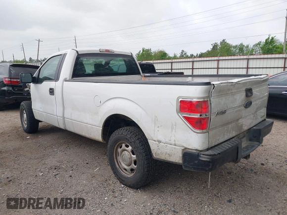 2013 Ford F-150 XL with VIN 1FTMF1CM9DKE77332, listed as a IAAI auction lot 41930373 with 203,683 mi miles and . Bid and sale history available at carsss.com. Image 3.