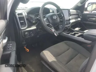 2024 Ram 1500 Big Horn z VIN 1C6SRFFTXRN163880, wystawiony jako Copart lot #54157665 z przebiegiem Nie podano mil oraz Szkoda całkowita • Salvage title. Historia ofert i sprzedaży dostępna na DreamBid. Obrazek 8.