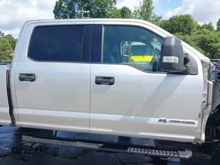 2019 Ford F-250 XL with VIN 1FT7W2BT9KEE35217, listed as a IAAI auction lot 42309355 with 196,739 mi miles and . Bid and sale history available at DreamBid. Image 14.