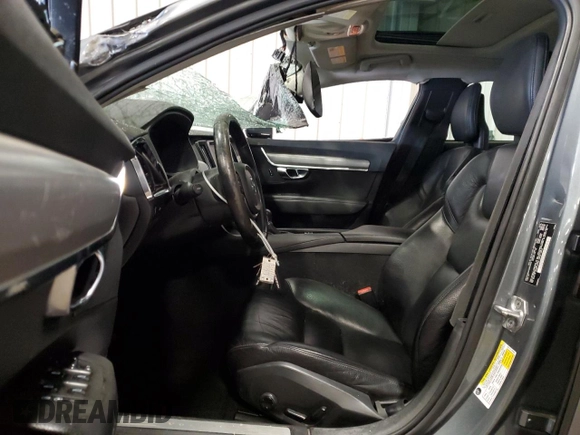 2017 Volvo S90 Momentum with VIN YV1102AK5H1012905, listed as a Copart auction lot 72612694 with Not Provided miles and Salvage Title. Bid and sale history available at carsss.com. Image 7.