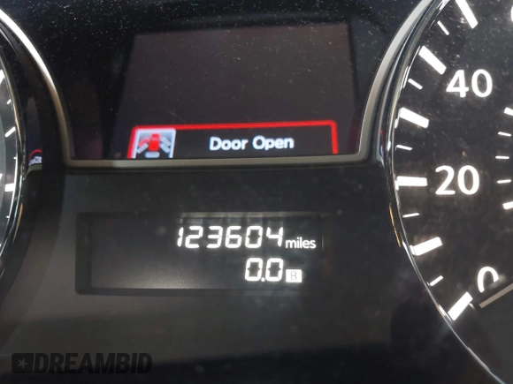 2014 Nissan Pathfinder S with VIN 5N1AR2MM1EC720167, listed as a IAAI auction lot 42449301 with 123,604 mi miles and . Bid and sale history available at DreamBid. Image 7.