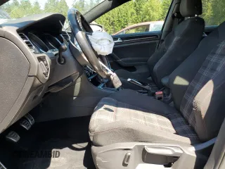 2017 Volkswagen GTI S z VIN 3VW547AU7HM070475, wystawiony jako Copart lot #59544535 z przebiegiem 117 448 mil mil oraz Szkoda całkowita • Salvage title. Historia ofert i sprzedaży dostępna na DreamBid. Obrazek 7.