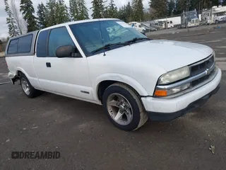2003 Chevrolet S-10 LS with VIN 1GCCS19X638226580, listed as a IAAI auction lot 41505161 with Not Provided miles and . Bid and sale history available at DreamBid. Image 1.