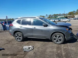 2020 Nissan Rogue SV with VIN JN8AT2MV8LW114301, listed as a IAAI auction lot 41601591 with 28,068 mi miles. Bid and sale history available at carsss.com. Image 13.