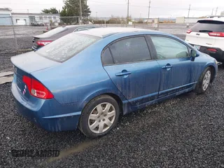 2008 Honda Civic LX with VIN 2HGFA16558H528576, listed as a IAAI auction lot 41838883 with 229,721 mi miles and . Bid and sale history available at DreamBid. Image 4.