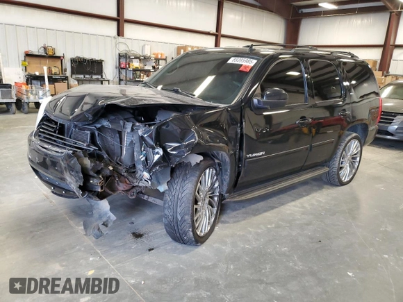 2011 GMC Yukon SLT with VIN 1GKS2CE05BR139136, listed as a Copart auction lot 89395985 with 245,690 mi miles and Salvage Title. Bid and sale history available at carsss.com. Image 1.