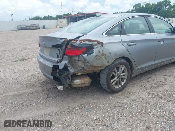 2016 Hyundai Sonata SE с VIN 5NPE24AFXGH367060, выставлен на аукционе IAAI как лот 42492315 с пробегом 198 065 миль миль и . История ставок и продаж доступна на DreamBid. Изображение 6.