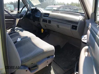 1995 Ford F-250 with VIN 1FTHX25G9SKC21619, listed as a IAAI auction lot 42614230 with 226,317 mi miles and . Bid and sale history available at DreamBid. Image 5.