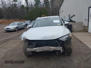 2022 Audi Q5 S line Premium z VIN WA1GAAFY6N2119787, wystawiony jako IAAI lot #40859968 z przebiegiem 46 771 mil mil oraz . Historia ofert i sprzedaży dostępna na DreamBid. Obrazek 12.