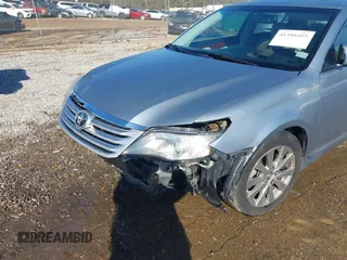 2012 Toyota Avalon z VIN 4T1BK3DB5CU456391, wystawiony jako IAAI lot #41388405 z przebiegiem 107 280 mil mil oraz . Historia ofert i sprzedaży dostępna na DreamBid. Obrazek 20.