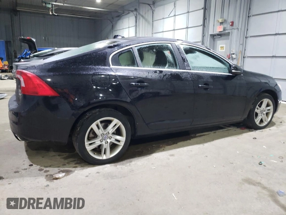 2015 Volvo S60 T5 Premier z VIN YV1612TK1F2332441, wystawiony jako Copart lot #89086705 z przebiegiem Nie podano mil oraz Szkoda całkowita • Salvage title. Historia ofert i sprzedaży dostępna na DreamBid. Obrazek 3.