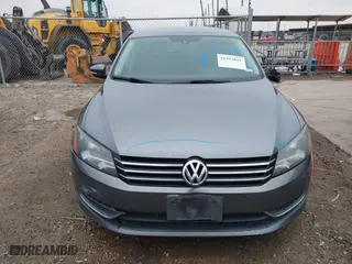 2013 Volkswagen Passat SE w/Sunroof with VIN 1VWBH7A30DC023976, listed as a IAAI auction lot 41392821 with 134,736 mi miles. Bid and sale history available at carsss.com. Image 13.