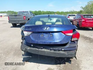 2013 Hyundai Elantra GLS z VIN 5NPDH4AE0DH229430, wystawiony jako IAAI lot #42270443 z przebiegiem 199 322 mil mil oraz . Historia ofert i sprzedaży dostępna na DreamBid. Obrazek 16.