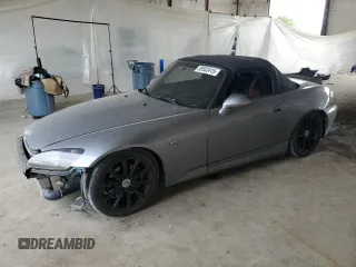 2005 Honda S2000 z VIN JHMAP21495S004569, wystawiony jako Copart lot #59552415 z przebiegiem 86 276 mil mil oraz Czysty tytuł • Clean title. Historia ofert i sprzedaży dostępna na DreamBid. Obrazek 1.
