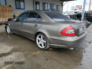 2009 Mercedes-Benz E-Class Luxury 3.5L with VIN WDBUF56X09B384525, listed as a Copart auction lot 48592155 with 93,272 mi miles and Salvage Title. Bid and sale history available at carsss.com. Image 2.