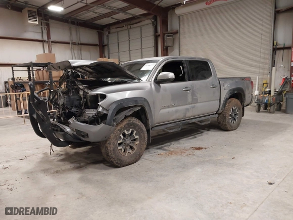 2018 Toyota Tacoma SR with VIN 3TMCZ5AN4JM178776, listed as a IAAI auction lot 41380777 with NaN miles. Bid and sale history available at carsss.com. Image 17.