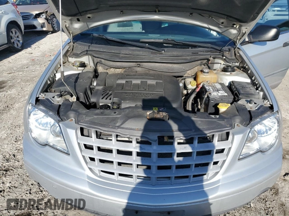 2007 Chrysler Pacifica z VIN 2A8GF48XX7R297289, wystawiony jako Copart lot #47428785 z przebiegiem 111 712 mil mil oraz Czysty tytuł • Clean title. Historia ofert i sprzedaży dostępna na DreamBid. Obrazek 12.