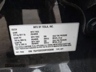 2024 Tesla Model Y с VIN 7SAYGDED5RF093696, выставлен на аукционе IAAI как лот 42061020 с пробегом 21 220 миль миль и . История ставок и продаж доступна на DreamBid. Изображение 9.