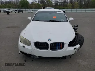 2011 BMW 3 Series 328i z VIN WBADW3C5XBE538099, wystawiony jako Copart lot #57513855 z przebiegiem 115 981 mil mil oraz Szkody całkowita. Historia ofert i sprzedaży dostępna na DreamBid. Obrazek 5.