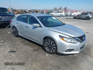 2018 Nissan Altima SV with VIN 1N4AL3AP6JC189946, listed as a IAAI auction lot 41576742 with 152,300 mi miles and . Bid and sale history available at carsss.com. Image 1.