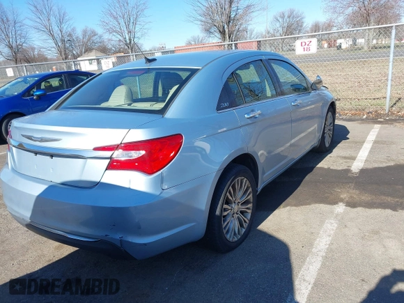 2012 Chrysler 200 Limited with VIN 1C3CCBCBXCN303781, listed as a IAAI auction lot 41807257 with 199,751 mi miles. Bid and sale history available at carsss.com. Image 4.
