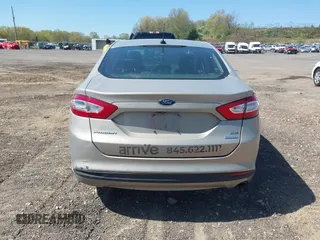 2016 Ford Fusion SE with VIN 3FA6P0HD8GR117421, listed as a IAAI auction lot 42146157 with 136,947 mi miles. Bid and sale history available at carsss.com. Image 17.