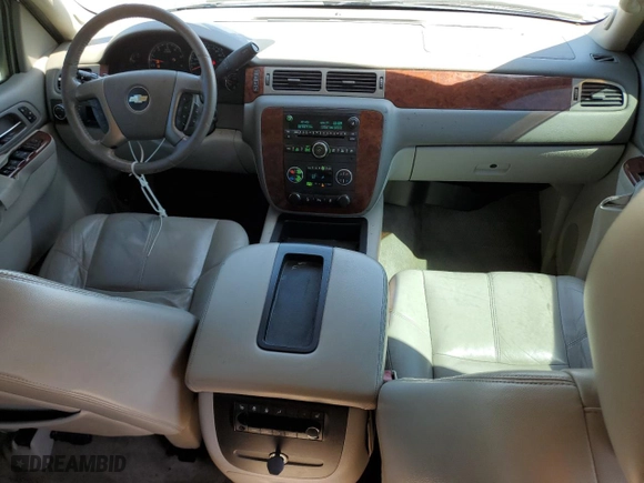 2012 Chevrolet Suburban LT with VIN 1GNSCJE04CR236950, listed as a Copart auction lot 53024265 with 216,314 mi miles and Salvage Title. Bid and sale history available at carsss.com. Image 8.