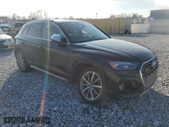 2021 Audi SQ5 Premium Plus with VIN WA1B4AFY3M2022417, listed as a Copart auction lot 40376364 with 37,831 mi miles and . Bid and sale history available at DreamBid. Image 4.