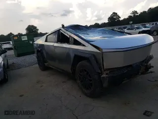2024 Tesla Cybertruck with VIN 7G2CEHED0RA013090, listed as a Copart auction lot 61693744 with 0 mi miles and Salvage Title. Bid and sale history available at carsss.com. Image 10.