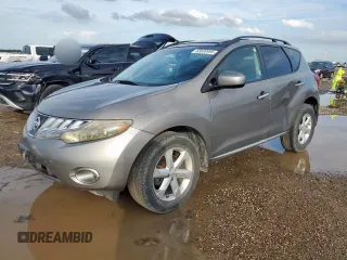 2009 Nissan Murano SL z VIN JN8AZ18U09W015927, wystawiony jako Copart lot #63838995 z przebiegiem 258 929 mil mil oraz Szkoda całkowita • Salvage title. Historia ofert i sprzedaży dostępna na DreamBid. Obrazek 1.