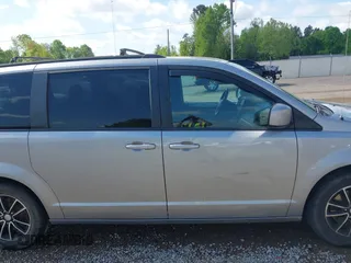 2019 Dodge Grand Caravan GT with VIN 2C4RDGEG4KR512377, listed as a IAAI auction lot 42015069 with 191,497 mi miles and . Bid and sale history available at DreamBid. Image 14.
