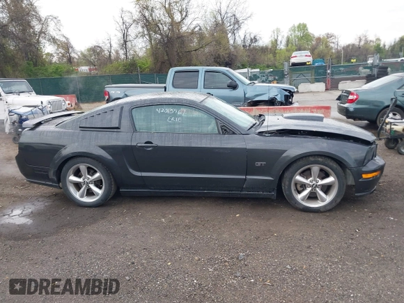 2008 Ford Mustang GT Deluxe with VIN 1ZVHT82HX85117723, listed as a IAAI auction lot 42015967 with 120,406 mi miles and . Bid and sale history available at carsss.com. Image 13.