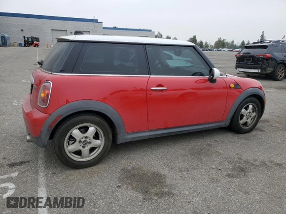 2009 MINI Hardtop with VIN WMWMF33529TW77066, listed as a Copart auction lot 55321915 with 139,901 mi miles and Clean Title. Bid and sale history available at DreamBid. Image 3.