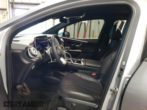 2023 Mercedes-Benz EQE 500 z VIN 4JGGM2CB0PA016386, wystawiony jako Copart lot #49459514 z przebiegiem 14 548 mil mil oraz Szkoda całkowita • Salvage title. Historia ofert i sprzedaży dostępna na DreamBid. Obrazek 7.