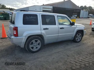 2007 Jeep Patriot Sport with VIN 1J8FT28W57D272626, listed as a Copart auction lot 84927144 with 287,688 mi miles and Salvage Title. Bid and sale history available at DreamBid. Image 3.