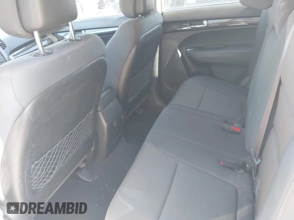 2013 Kia Sorento LX with VIN 5XYKT3A6XDG420112, listed as a IAAI auction lot 42014627 with 1 mi miles. Bid and sale history available at carsss.com. Image 8.