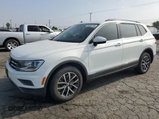 2018 Volkswagen Tiguan SEL z VIN 3VV3B7AX8JM208087, wystawiony jako Copart lot #59563715 z przebiegiem 79 863 mil mil oraz Szkoda całkowita • Salvage title. Historia ofert i sprzedaży dostępna na DreamBid. Obrazek 1.
