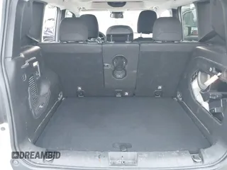 2017 Jeep Renegade Latitude with VIN ZACCJBBB5HPF68898, listed as a IAAI auction lot 41647375 with 98,270 mi miles. Bid and sale history available at carsss.com. Image 17.