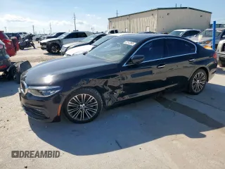 2017 BMW 5 Series 540i z VIN WBAJE5C33HG913814, wystawiony jako Copart lot #53142865 z przebiegiem 71 822 mil mil oraz Szkoda całkowita • Salvage title. Historia ofert i sprzedaży dostępna na DreamBid. Obrazek 1.