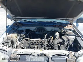 2006 Ford Escape XLS with VIN 1FMYU92Z06KA54222, listed as a IAAI auction lot 41819204 with 145,253 mi miles. Bid and sale history available at carsss.com. Image 10.