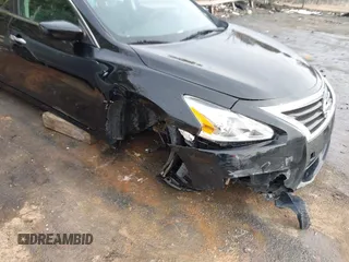 2015 Nissan Altima SV with VIN 1N4AL3AP3FC286044, listed as a IAAI auction lot 41407908 with 172,858 mi miles and . Bid and sale history available at DreamBid. Image 6.