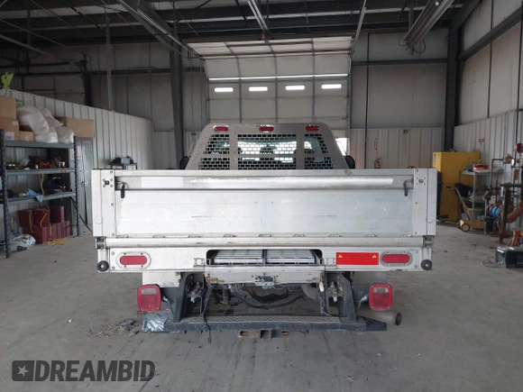 2017 Ford F-250 XL с VIN 1FDBF2A68HEC99835, выставлен на аукционе IAAI как лот 41574205 с пробегом 61 847 миль миль и . История ставок и продаж доступна на DreamBid. Изображение 16.