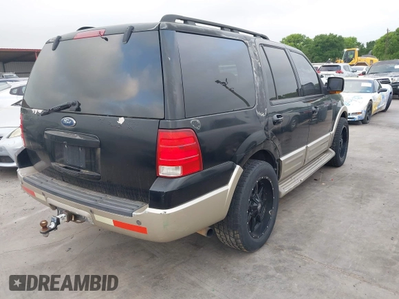 2006 Ford Expedition Eddie Bauer with VIN 1FMPU17546LA43849, listed as a IAAI auction lot 41914290 with 198,325 mi miles. Bid and sale history available at carsss.com. Image 4.