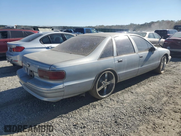 1994 Chevrolet Caprice z VIN 1G1BL52W4RR114969, wystawiony jako Copart lot #76950754 z przebiegiem Nie podano mil oraz Szkoda całkowita • Salvage title. Historia ofert i sprzedaży dostępna na DreamBid. Obrazek 3.