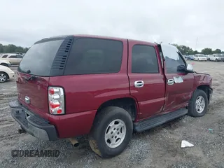 2006 Chevrolet Tahoe LS with VIN 1GNEC13V76R102143, listed as a IAAI auction lot 40343587 with 220,952 mi miles. Bid and sale history available at carsss.com. Image 4.