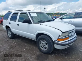 2000 Chevrolet Blazer LT с VIN 1GNDT13W8Y2242508, выставлен на аукционе IAAI как лот 42187963 с пробегом 199 261 миль миль и . История ставок и продаж доступна на DreamBid. Изображение 1.