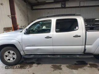 2011 Toyota Tacoma with VIN 3TMMU4FN1BM031502, listed as a IAAI auction lot 41333647 with 151,373 mi miles and . Bid and sale history available at DreamBid. Image 14.