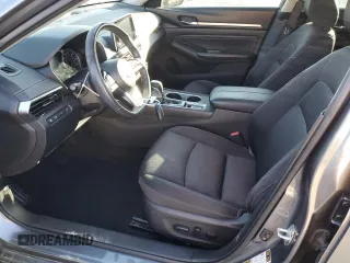 2019 Nissan Altima SV z VIN 1N4BL4DV9KC253225, wystawiony jako Copart lot #51816795 z przebiegiem 109 047 mil mil oraz Szkoda całkowita • Salvage title. Historia ofert i sprzedaży dostępna na DreamBid. Obrazek 7.