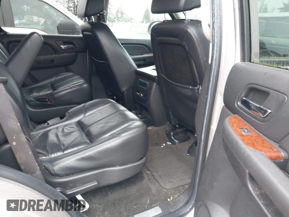 2007 Chevrolet Tahoe LTZ with VIN 1GNFK13047J373205, listed as a IAAI auction lot 41830747 with 182,361 mi miles and . Bid and sale history available at DreamBid. Image 8.